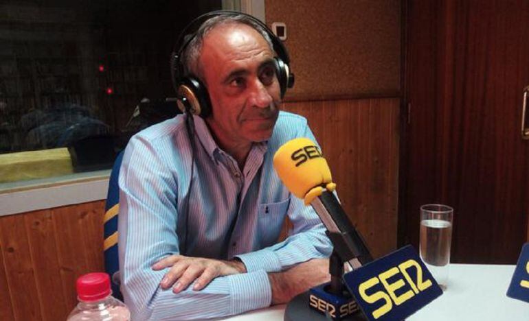 El alcalde de Torres de la Alameda, Carlos Saez, en los estudios de SER Henares