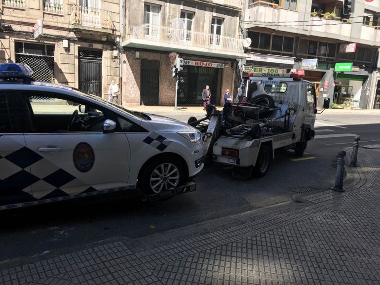 La imagen del coche remolcado circuló por redes sociales