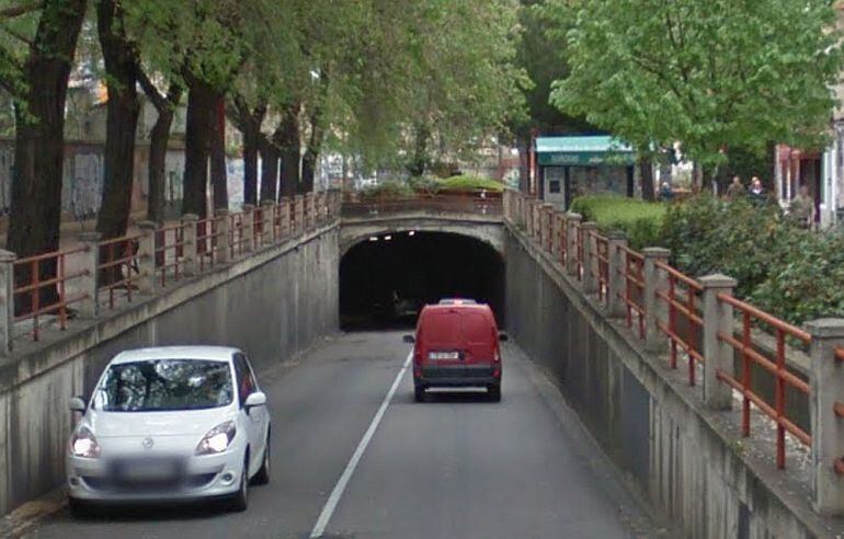 Acceso al túnel de Labradores desde el barrio de Las Delicias
