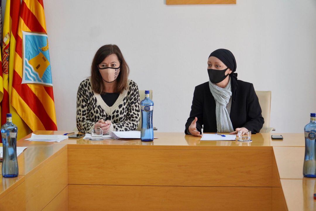 Francina Armengol y Alejandra Ferrer