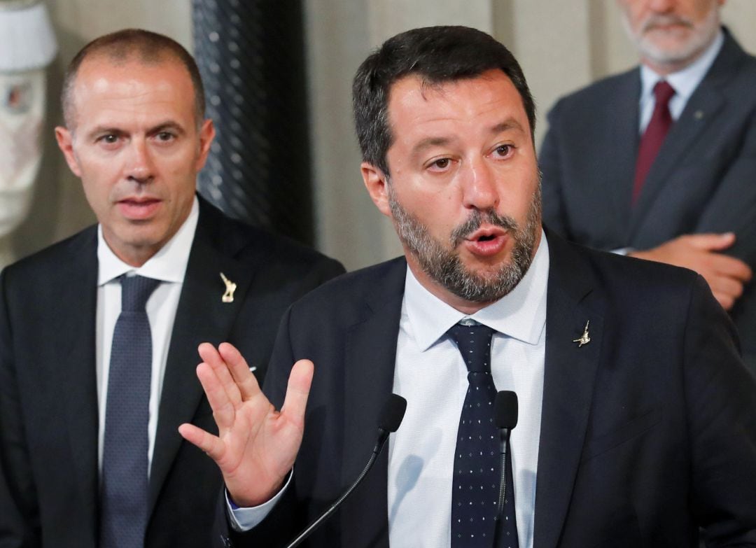 La Liga le debe casi cincuenta millones al Estado y Salvini ha aprovechado para colocar dentro del ministerio a los trabajadores que estaban con él en el partido.