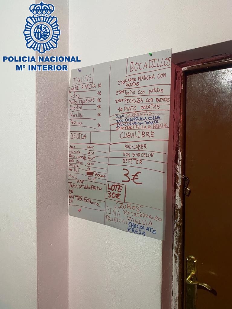 Bar ilegal en Linares.