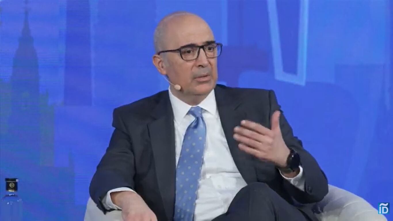 Francisco Javier Sánchez, presidente de Airbus España, durante la celebración de una de las mesas redondas del Spain Investors Day 2026