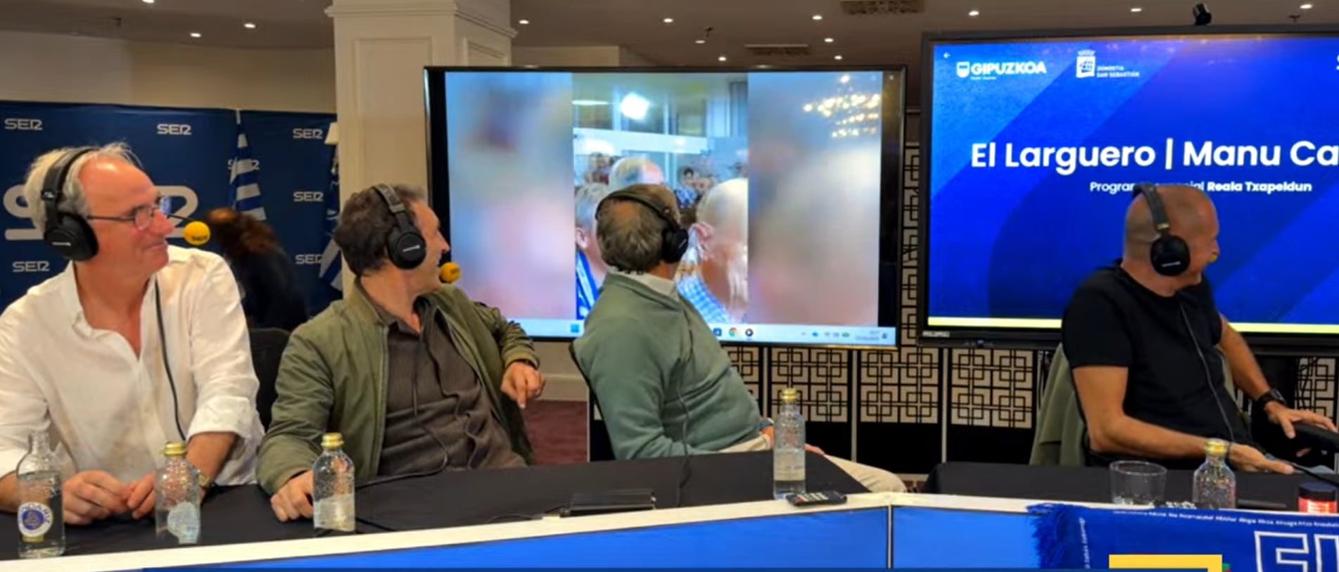 Gorriz y Zamora reaccionando al vídeo en el que se ve como celebraban la victoria de la Real