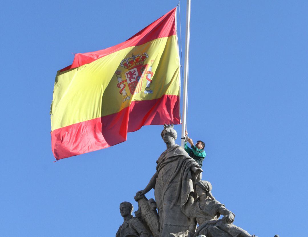 Banderas a media asta en la Diputación de Palencia