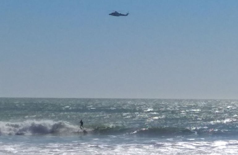 Operativo de búsqueda de un kitesurfista en Cortadura