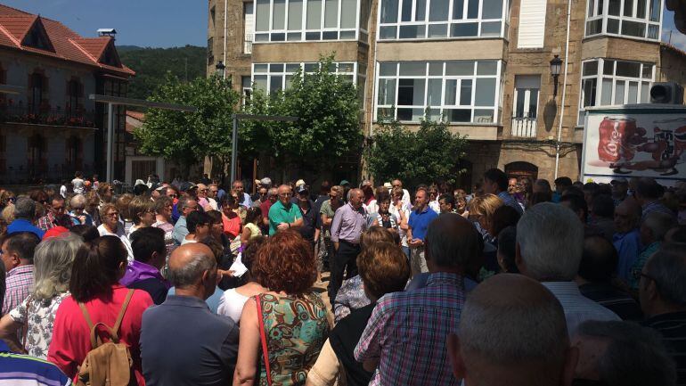 Concentración en Barruelo por los recoortes sanitarios