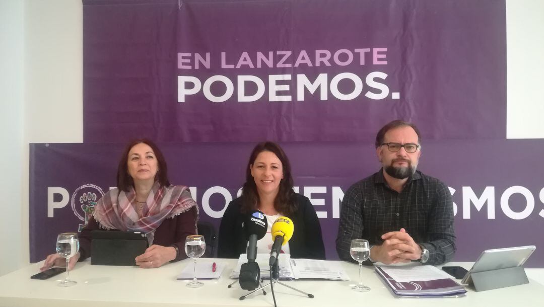 Rueda de prensa de Podemos en la sede insular del partido