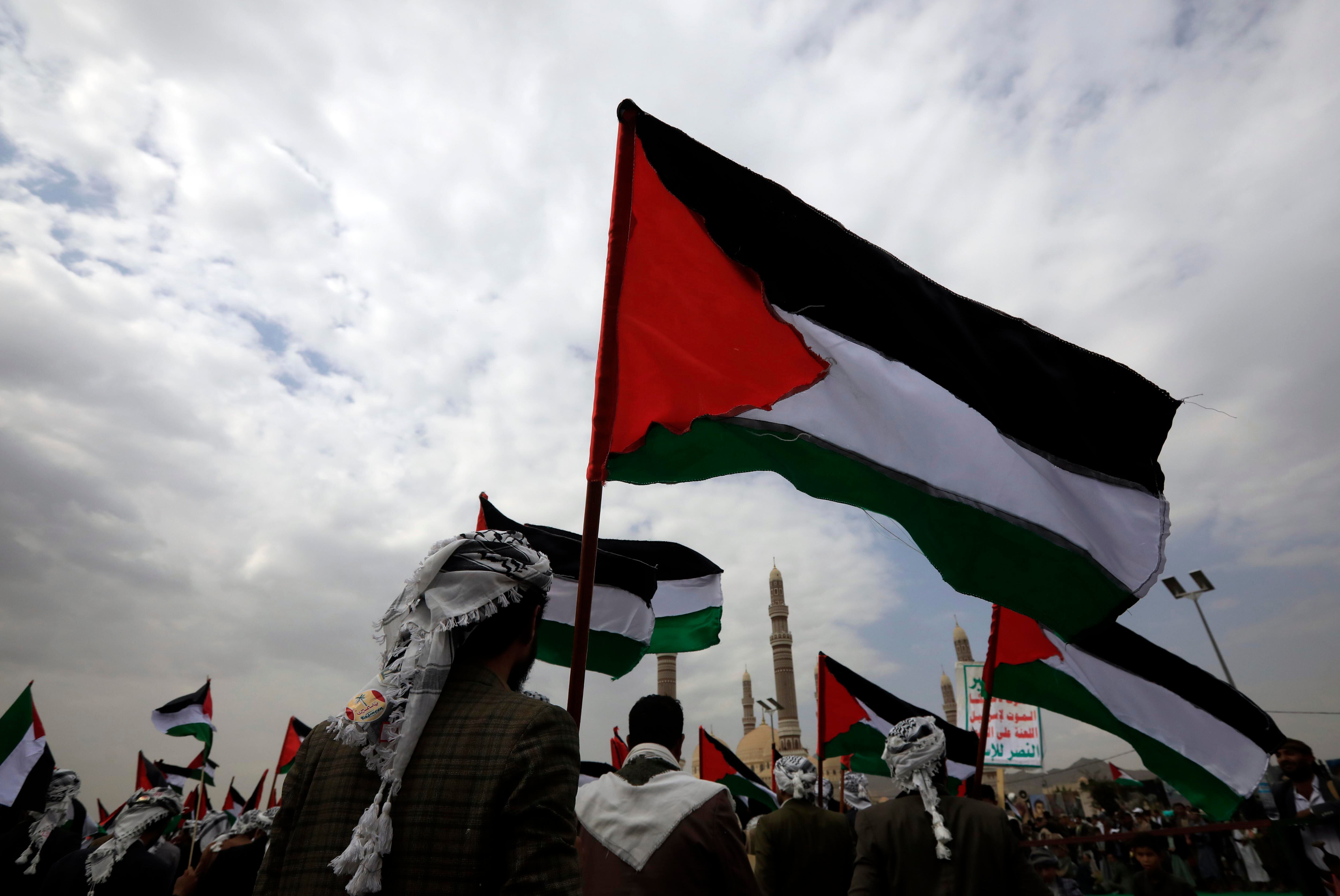 Una bandera palestina en una protesta contra la ofensiva sobre Gaza