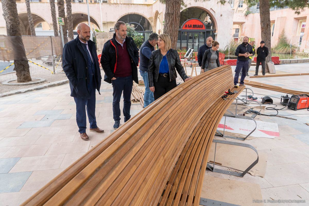 Visita a las obras de Juan XIII