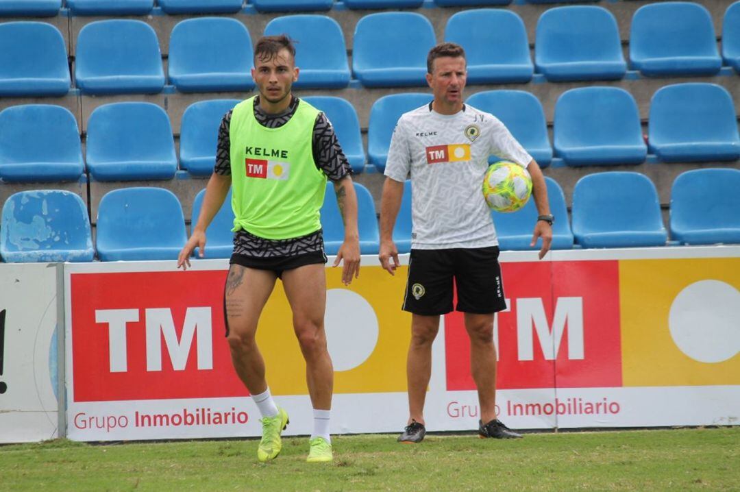 José Vegar junto a Borja Martínez