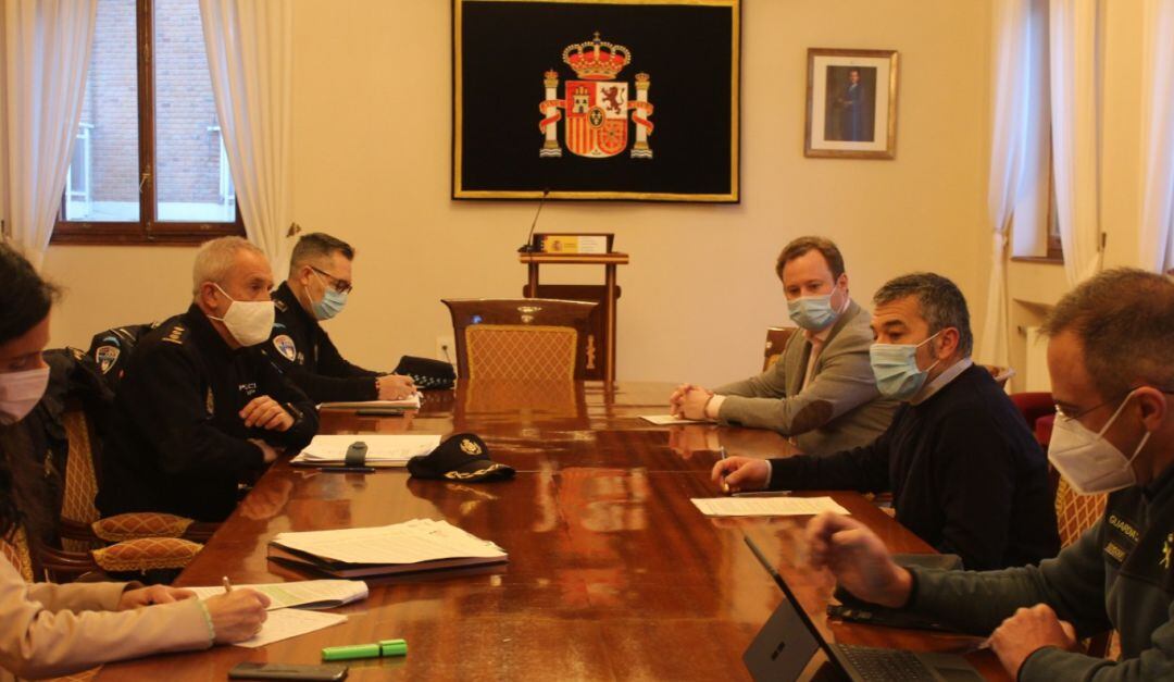 Reunión en la Subdelegación de Gobierno