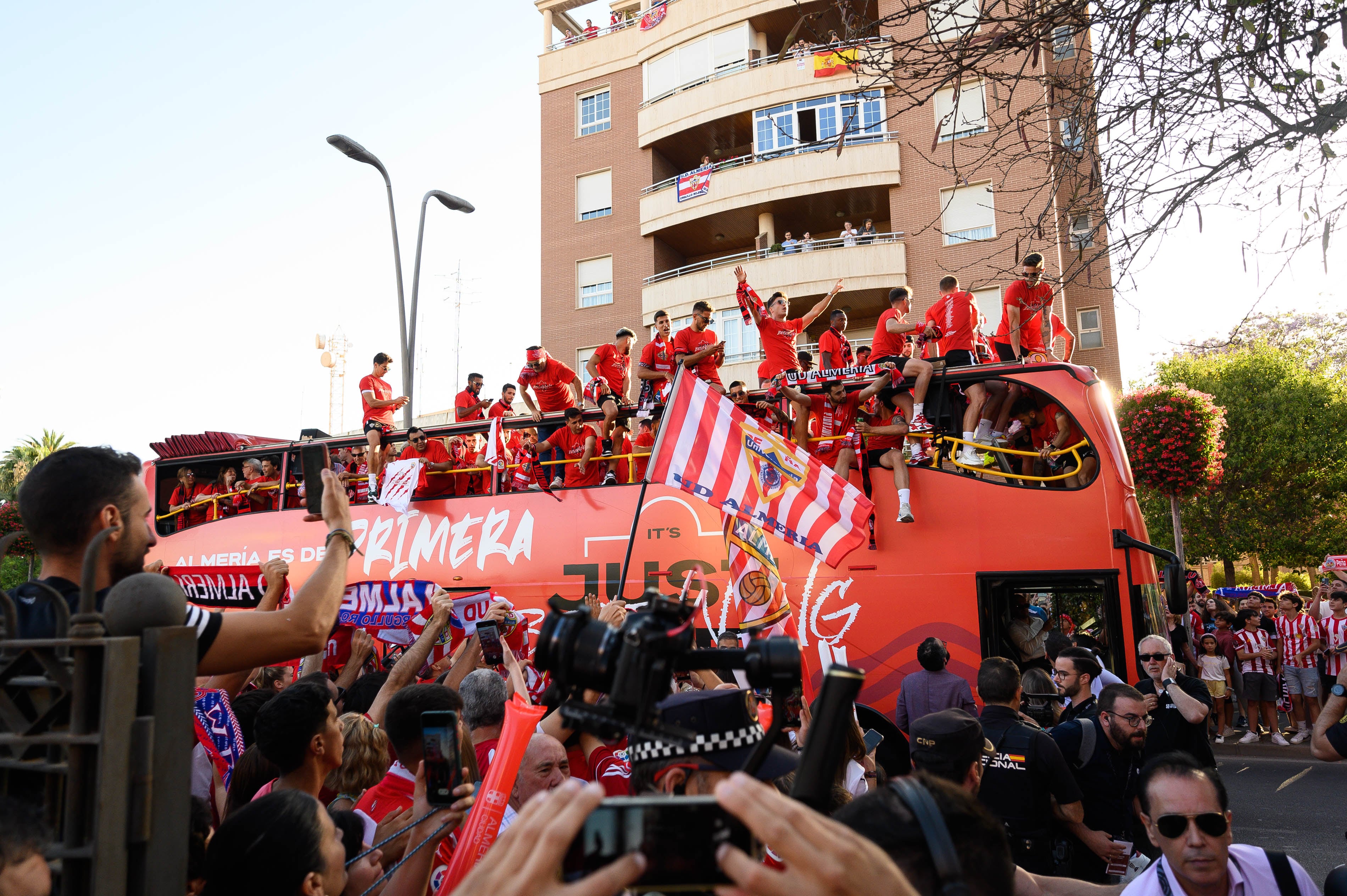 Almería sueña con repetir estas imágenes pero para ello habrá que trabajar y luchar mucho en la 2024-2025.