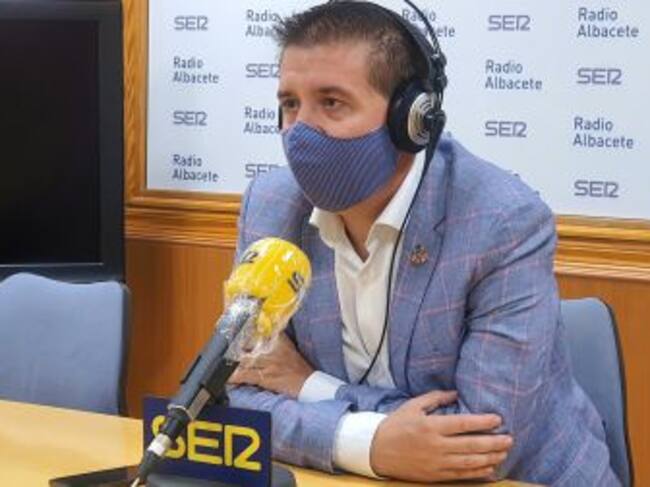 El presidente de la Diputación, Santiago Cabañero, en Radio Albacete