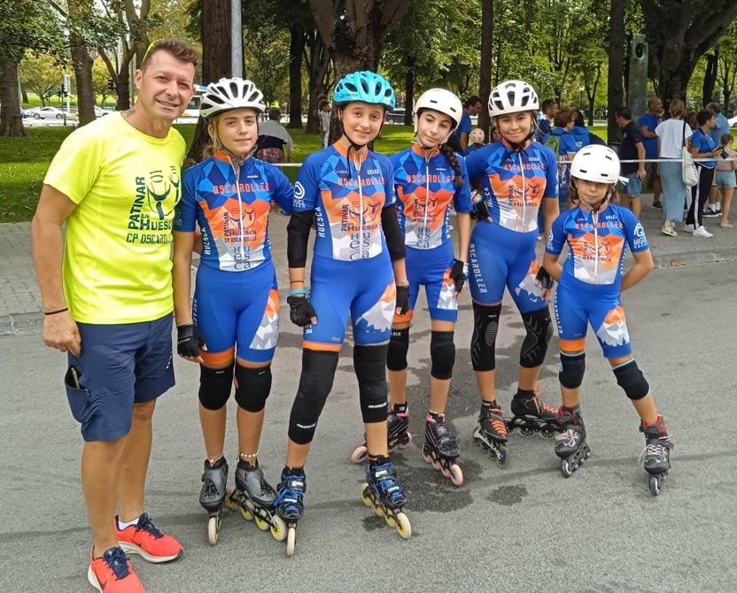 Los patinadores más jóvenes del club también estuvieron presentes