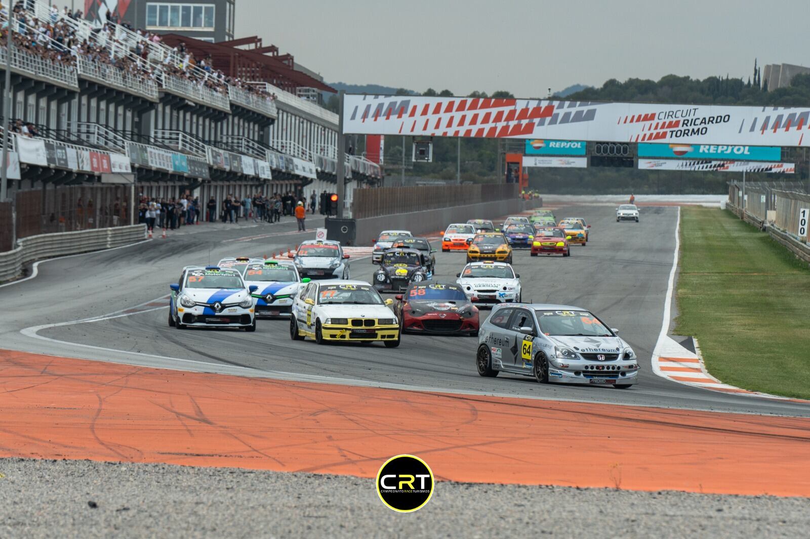 Los pilotos malagueños brillan sobre el asfalto valenciano