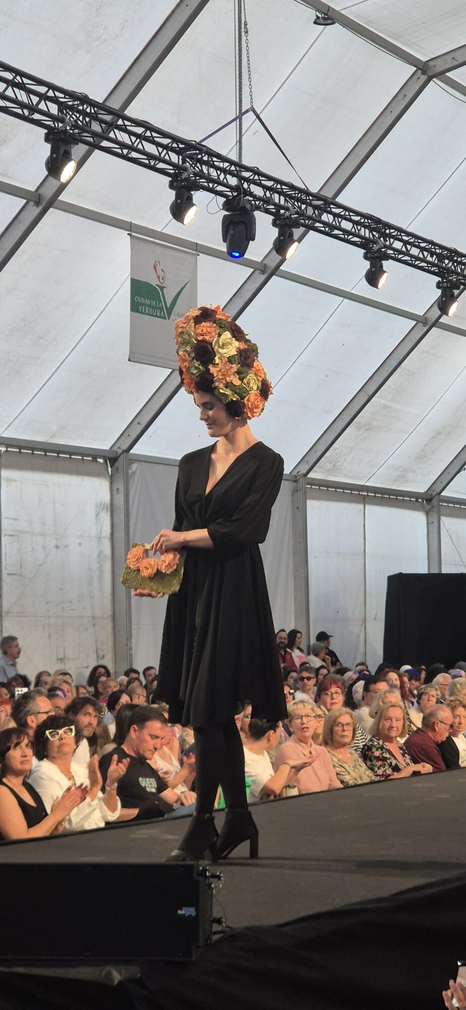 Tocado elaborado por los alumnos del Centro de Formación Profesional La Planilla de Calahorra