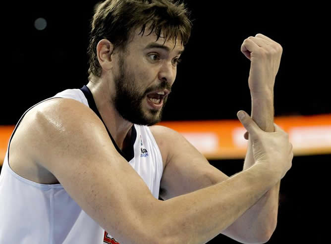 Marc Gasol protesta una jugada