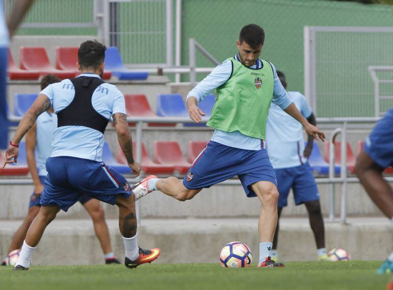 El Levante prepara el partido ante el Mirandés