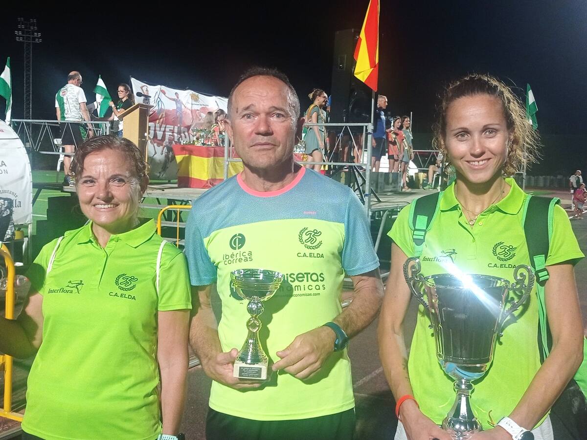 Pilar Rubio, del C. A. Elda, vencedora absoluta del Cross Subida al Santuario Santa María Magdalena de Novelda