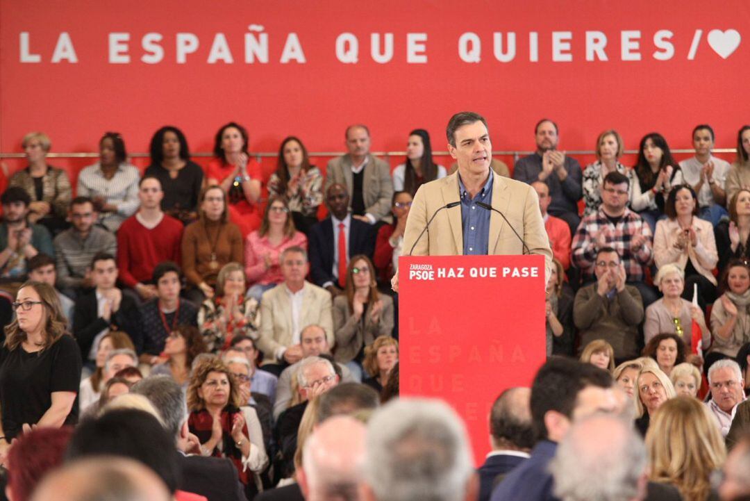 El presidente del Gobierno  Pedro Sánchez en el mítin en Zaragoza.