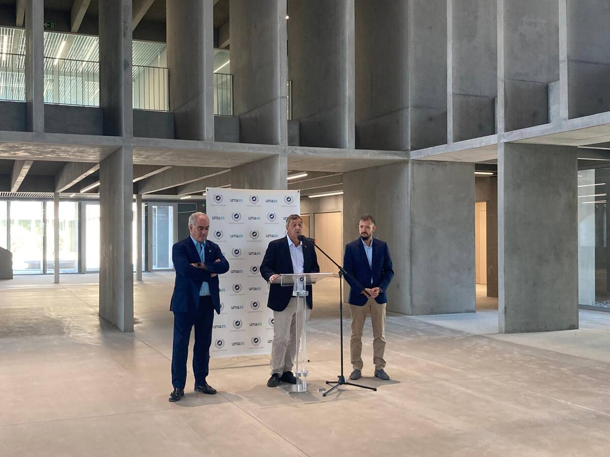 El rector de la UMA critica que sea la universidad peor financiada de Andalucía