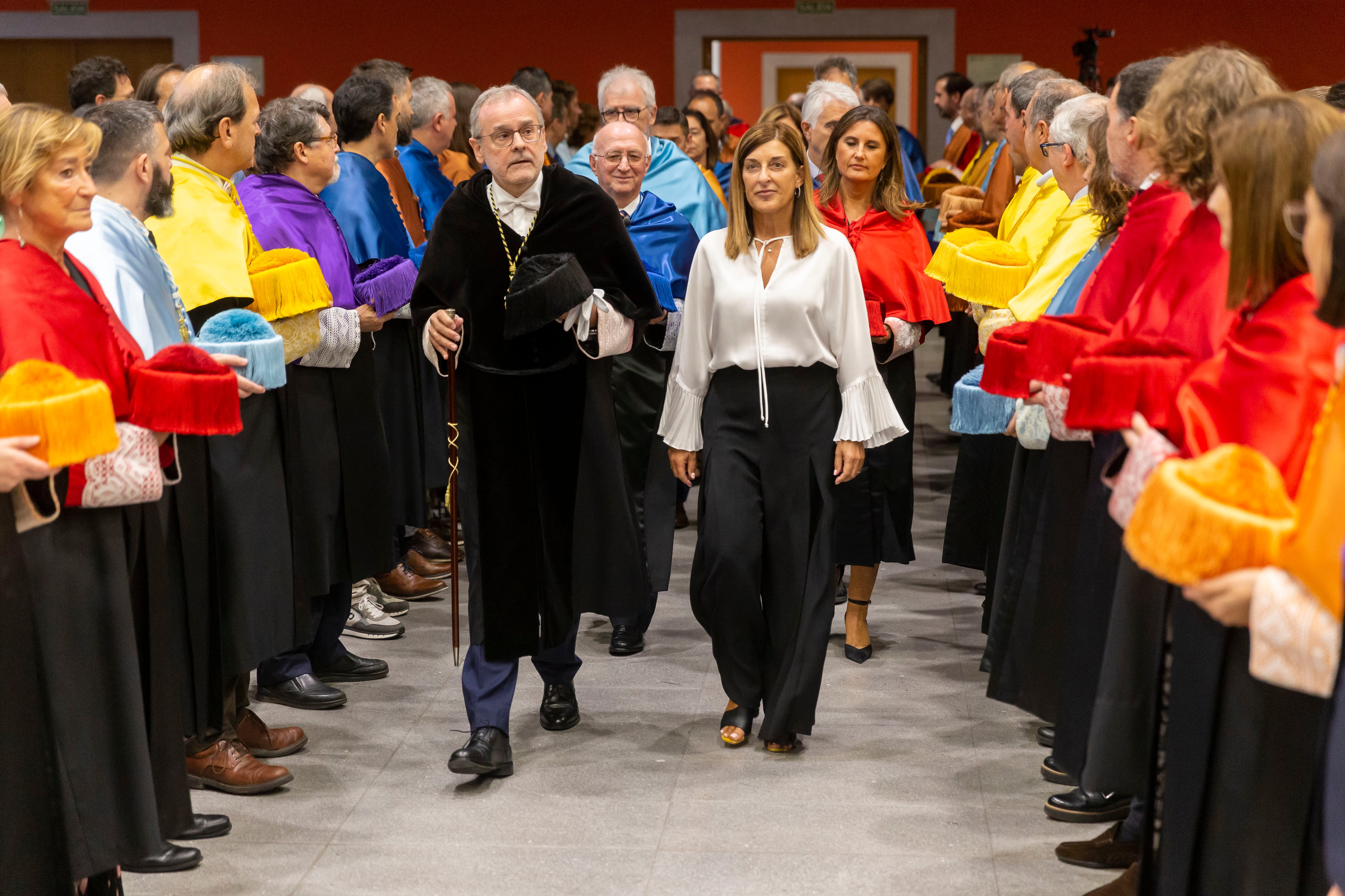 19:00 horas. Paraninfo de la Universidad de Cantabria
 
La presidenta de Cantabria, María José Sáenz de Buruaga, asiste al acto de apertura del curso académico 2024 - 2025 de la Universidad de Cantabria.
  13 SEPTIEMBRE 2024 © Miguel De la Parra