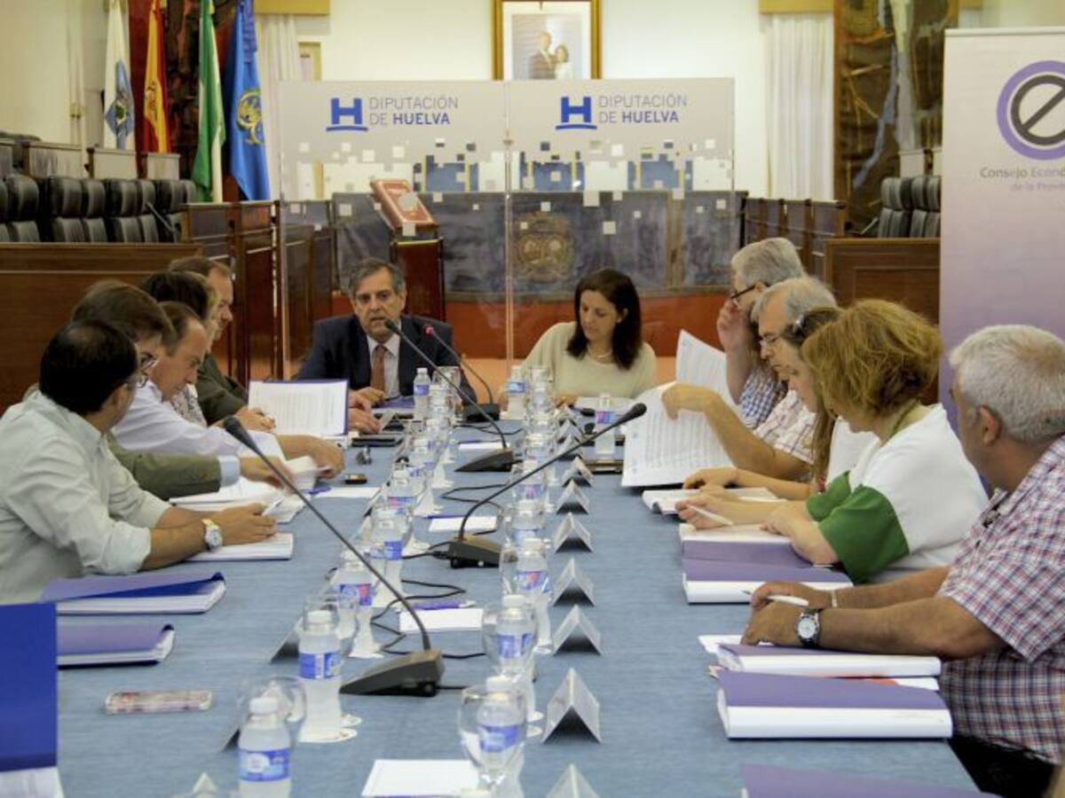 El CES reitera que la inversión pública ha caído un 87% desde la crisis económica