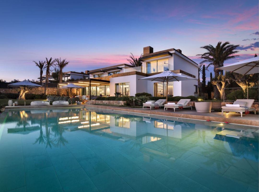 Archivo - Una vivienda a la venta en febrero por la inmobiliaria alemana Engel and Völkers en Cap Adriano, en Calvià, por casi 14 millones.