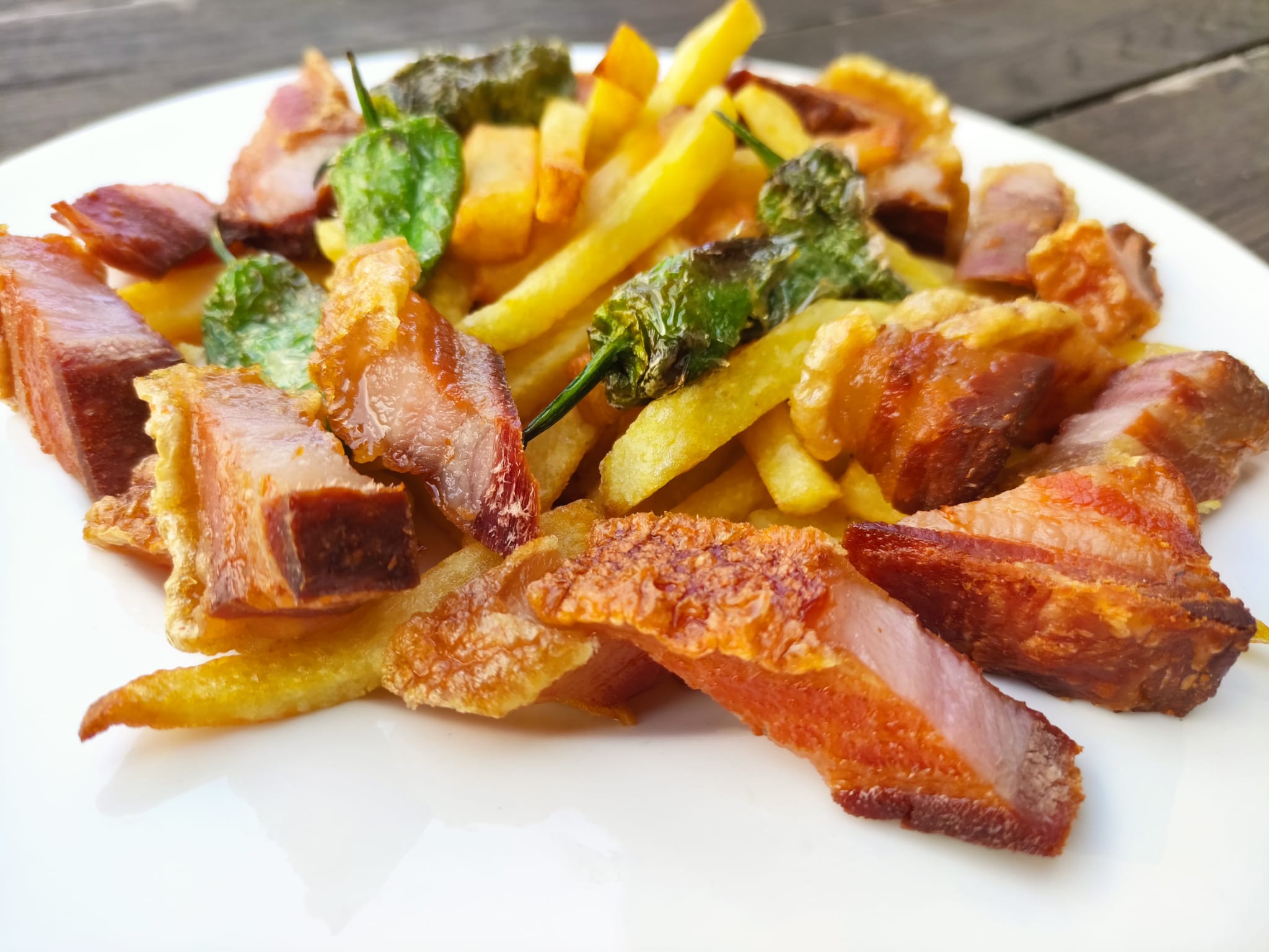 Torreznos del restaurante El Puerto, en La Población.