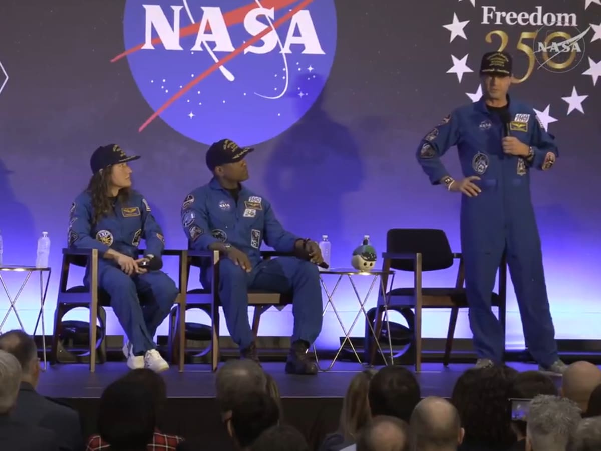 "Demasiado grande para un solo cuerpo": los astronautas de Artemis II describen de "irrepetible" su histórico viaje espacial