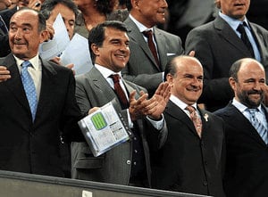 Laporta, en el palco del Camp Nou