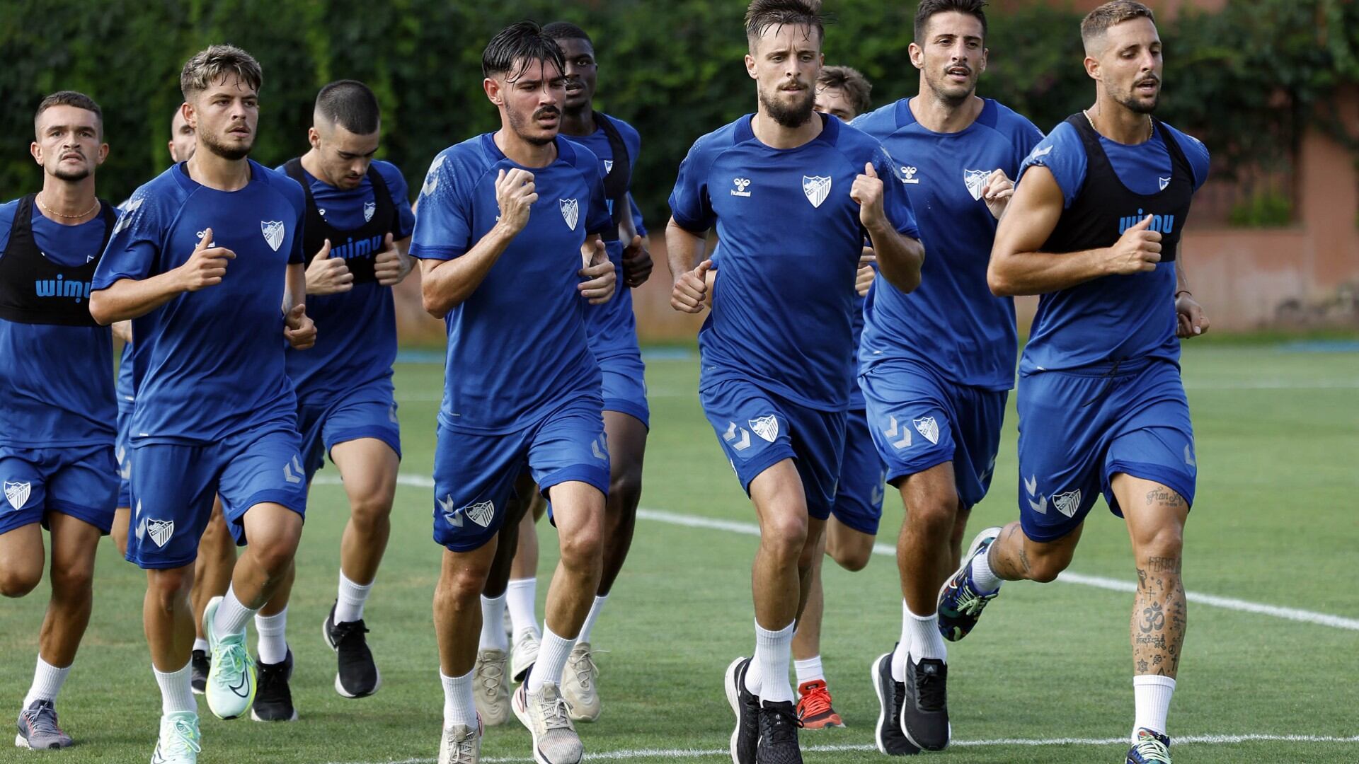 El Málaga empezó la concentración de pretemporada en Estepona