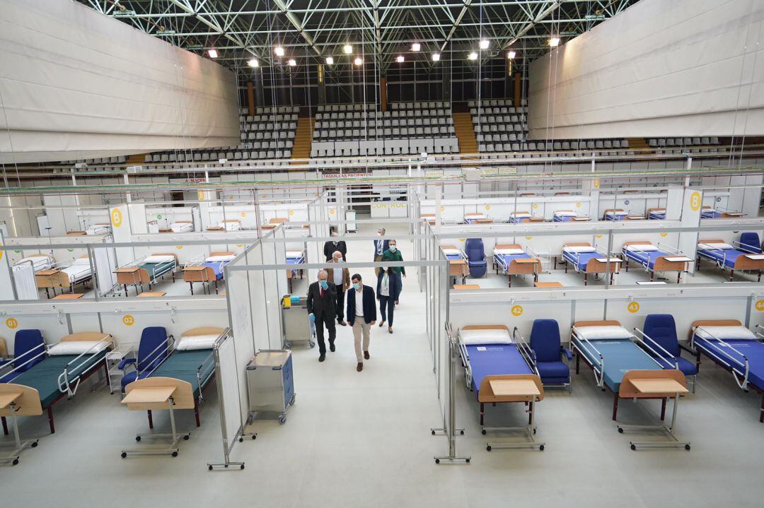 Ciudad deportiva de Carranque convertida en un hospital de campaña para descongestionar el Hospital Regional