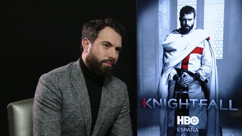 El actor galés Tom Cullen, durante la entrevista para la presentación de &#039;Knightfall&#039; en Madrid