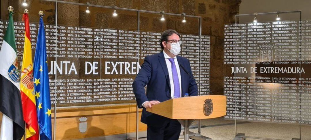 José María Vergeles, consejero de Sanidad y Políticas Sociales de la Junta de Extremadura