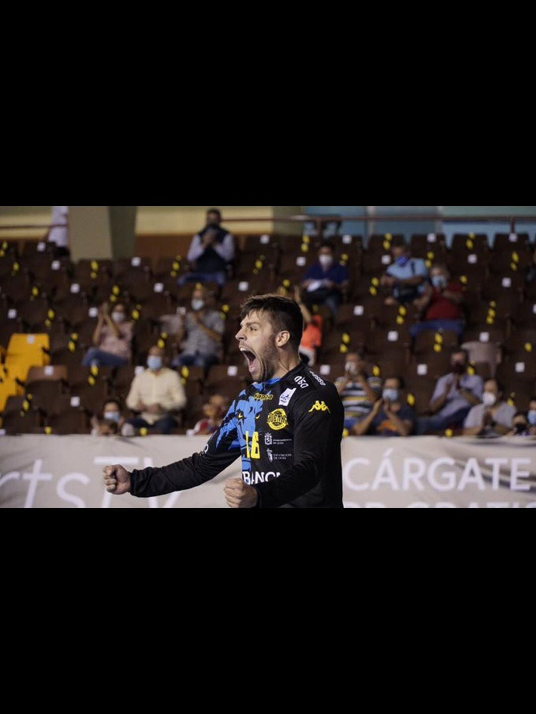 Dino Slavic volvió a ser determinante en la victoria del ABANCA Ademar 