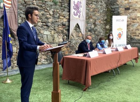 La inauguración se celebró en el castillo de los Templarios