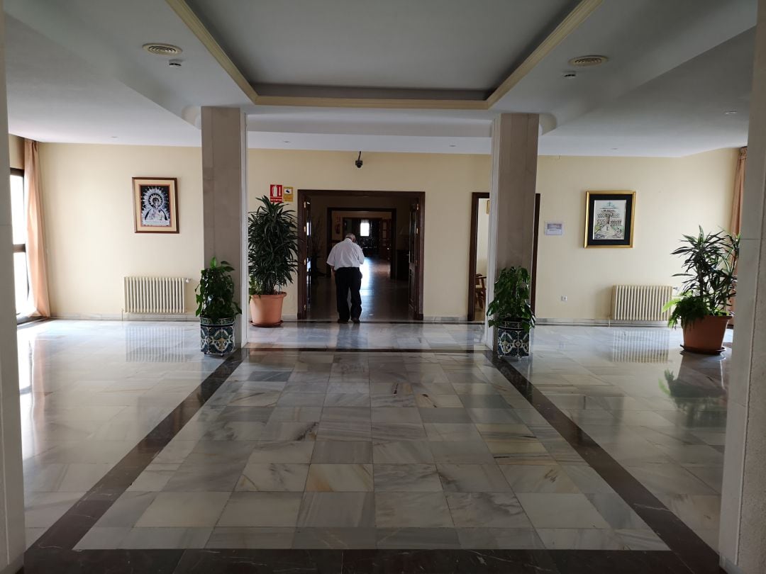 Hall de entrada al edificio de las Hermanitas de los Pobres de Ronda