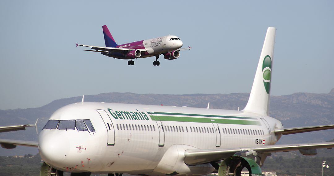 Aviones en el aeropuerto de Castellón