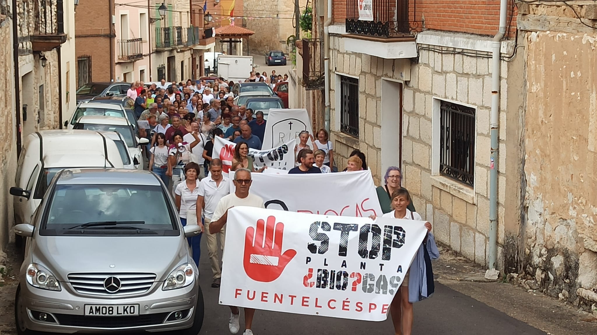 Manifestación en Fuentelcésped contra el biogás