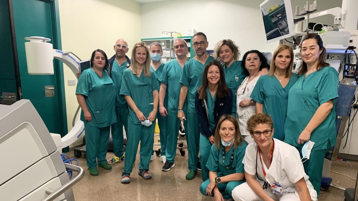 El Hospital Santa Lucía aplica una técnica endoscópica para tratar pacientes con complicaciones de cirugía bariátrica
