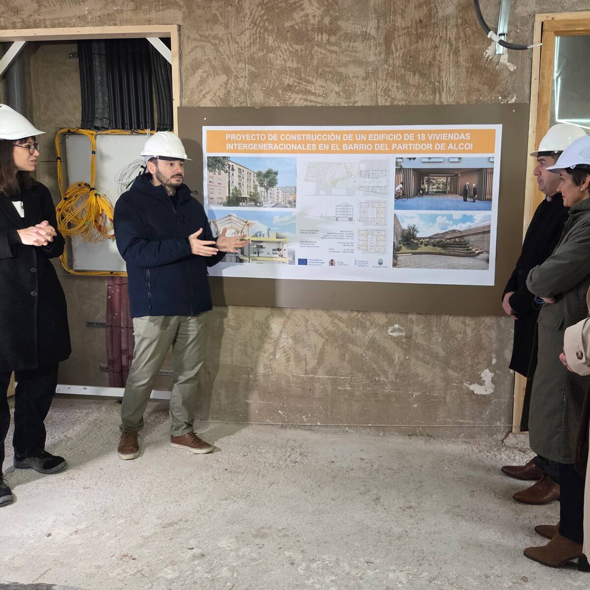 La ministra de Vivienda, Isabel Rodríguez, anuncia 140 viviendas de protección oficial en la Colonia de Aviación