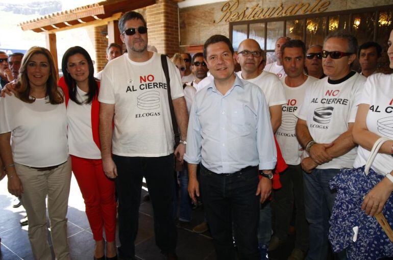 Emiliano García-Page y Susana Díaz en Puertollano junto a trabajadores de Elcogás.