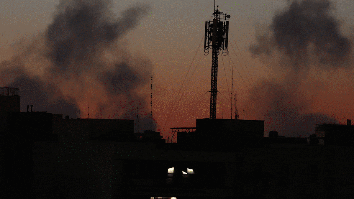 Irán rectifica y asegura que "ningún país tendrá paz" mientras EEUU mantenga bases en la región