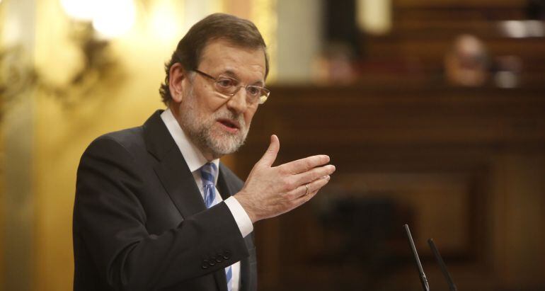 Rajoy confía en que le baste con lanzar el mensaje de que el mapa sigue siendo azul.