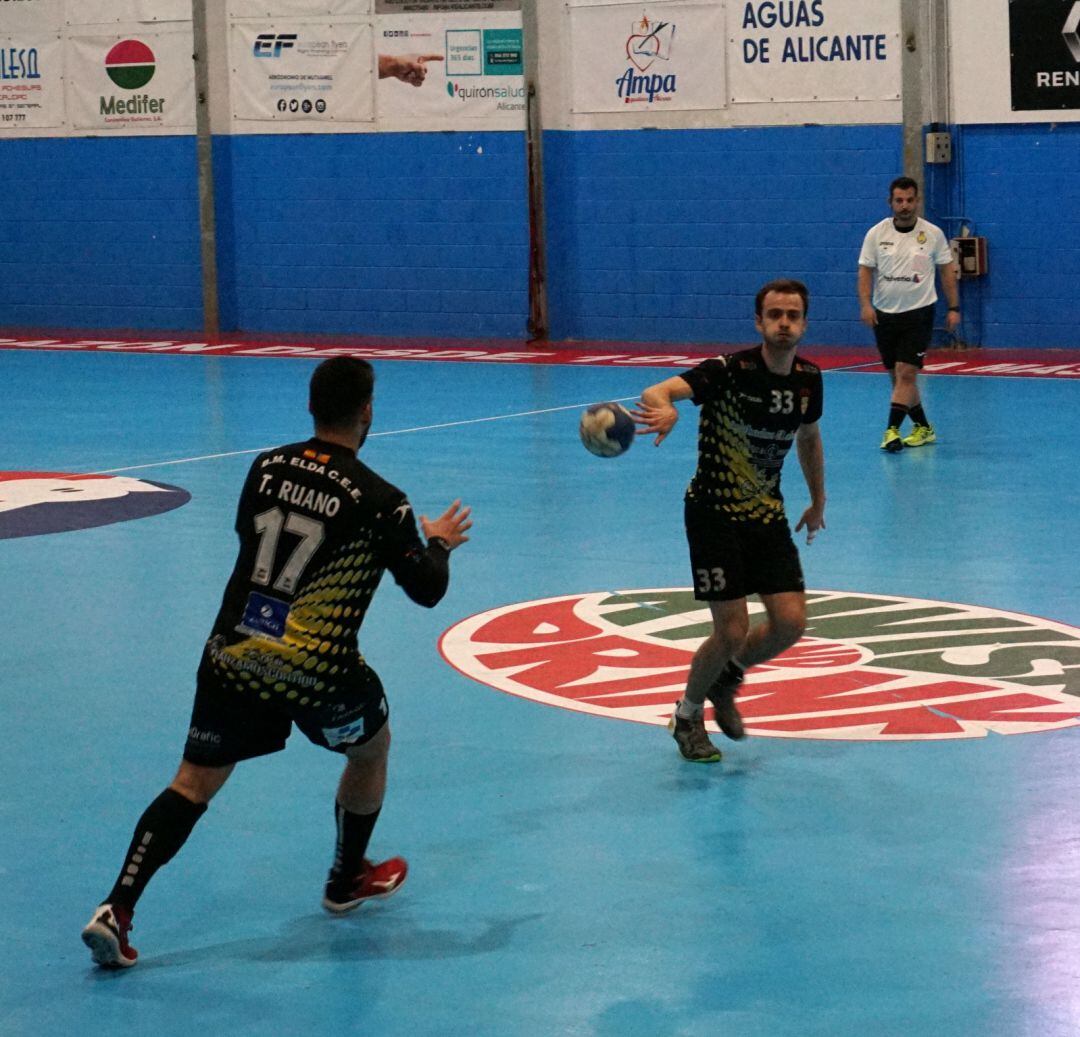 El equipo del Centro Excursionista Eldense espara volver a la saborear la victoria