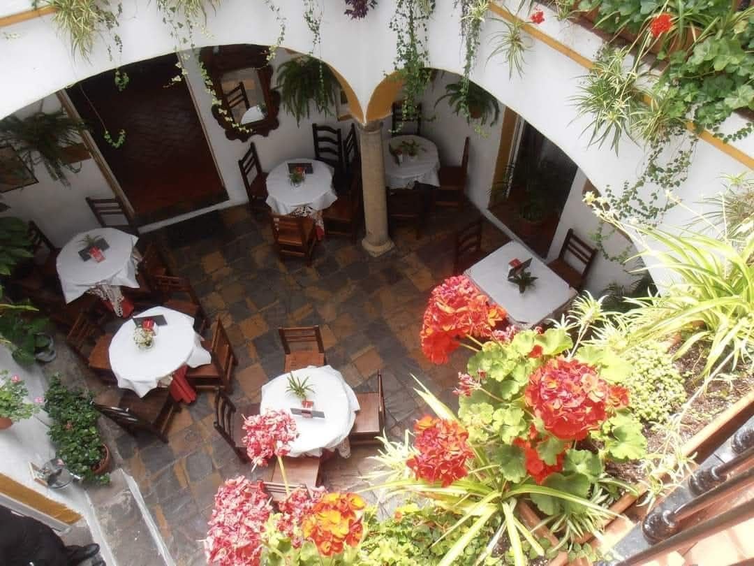 Vista aérea de uno de los patios del restaurante