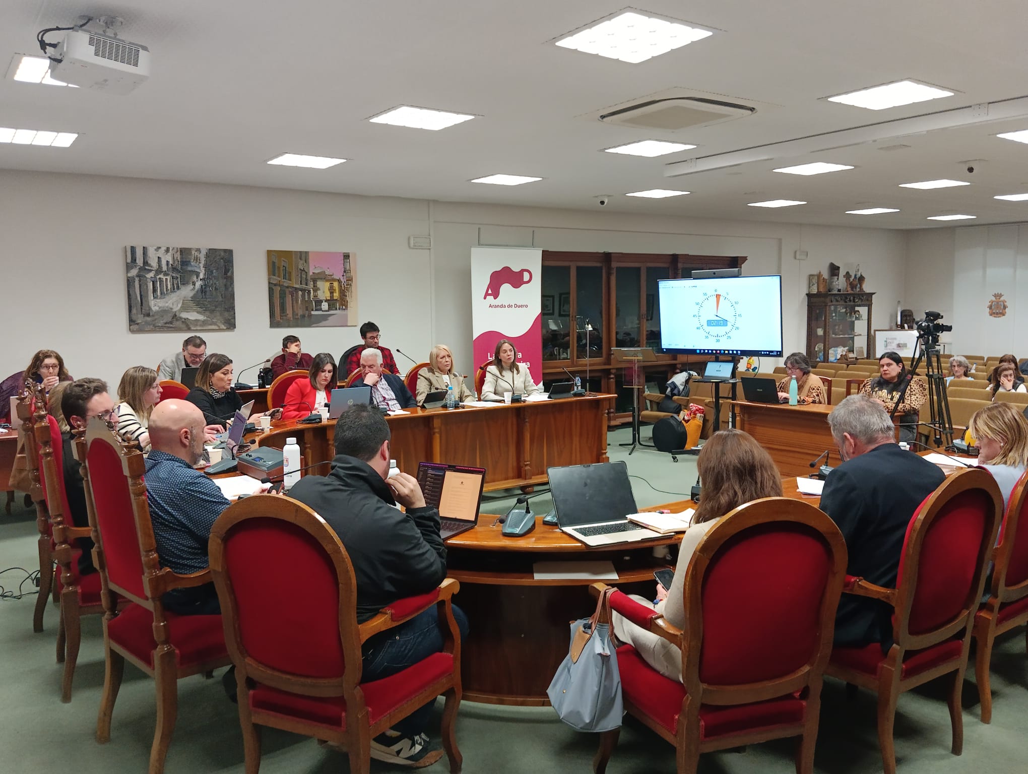 Pleno ordinario de marzo, con presencia de un buen número implicados en las obras del ARU, que quieren intervenir al finalizar