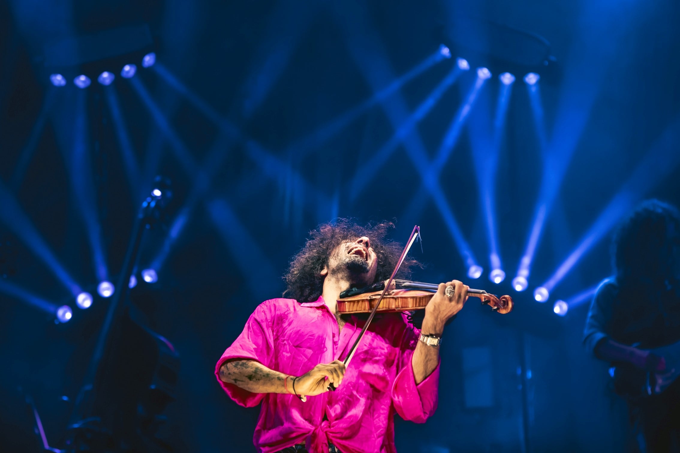Ara Malikian se metió al público en el bolsillo con su virtuosismo, humor y humanidad